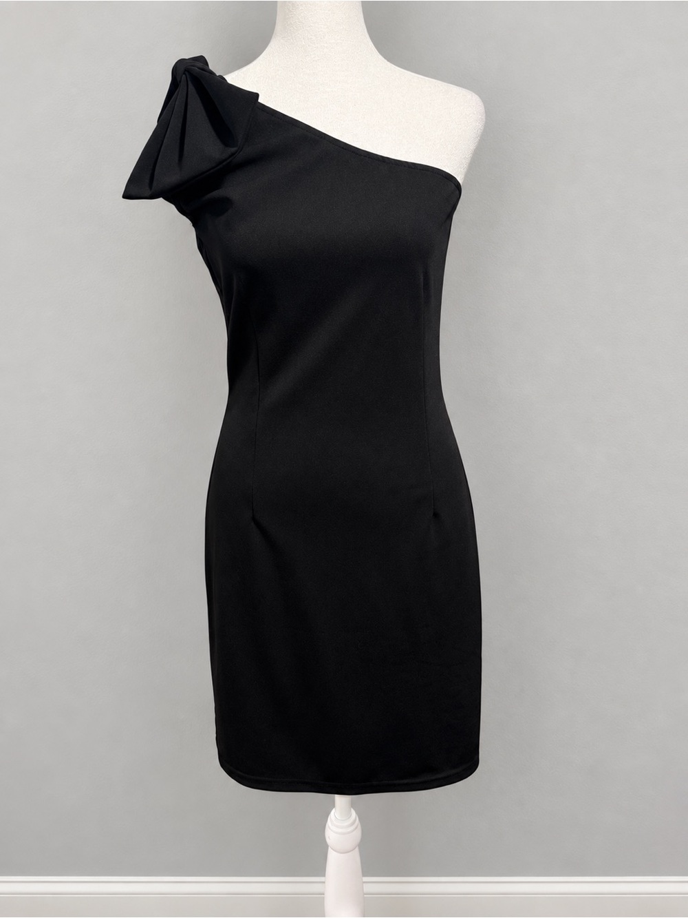 PRETTYGARDEN Black One Shoulder Bow Mini Dress Women’s Small NWT Bodycon Party